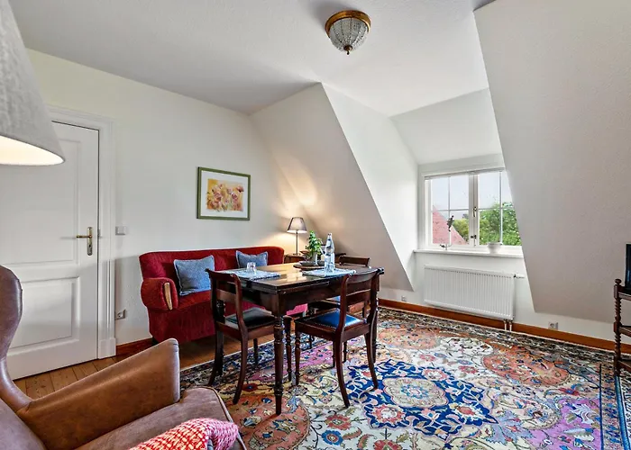 Deichhaus ميناء نورديتش